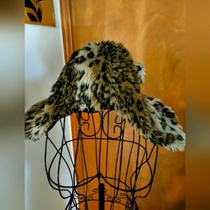 Leopard faux fur flap hat